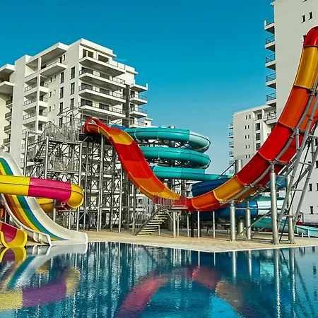 в жилом комплексе. 80 м до моря. аквапарк Villa Boghaz
