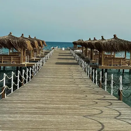 Villa в жилом комплексе. 80 м до моря. аквапарк *